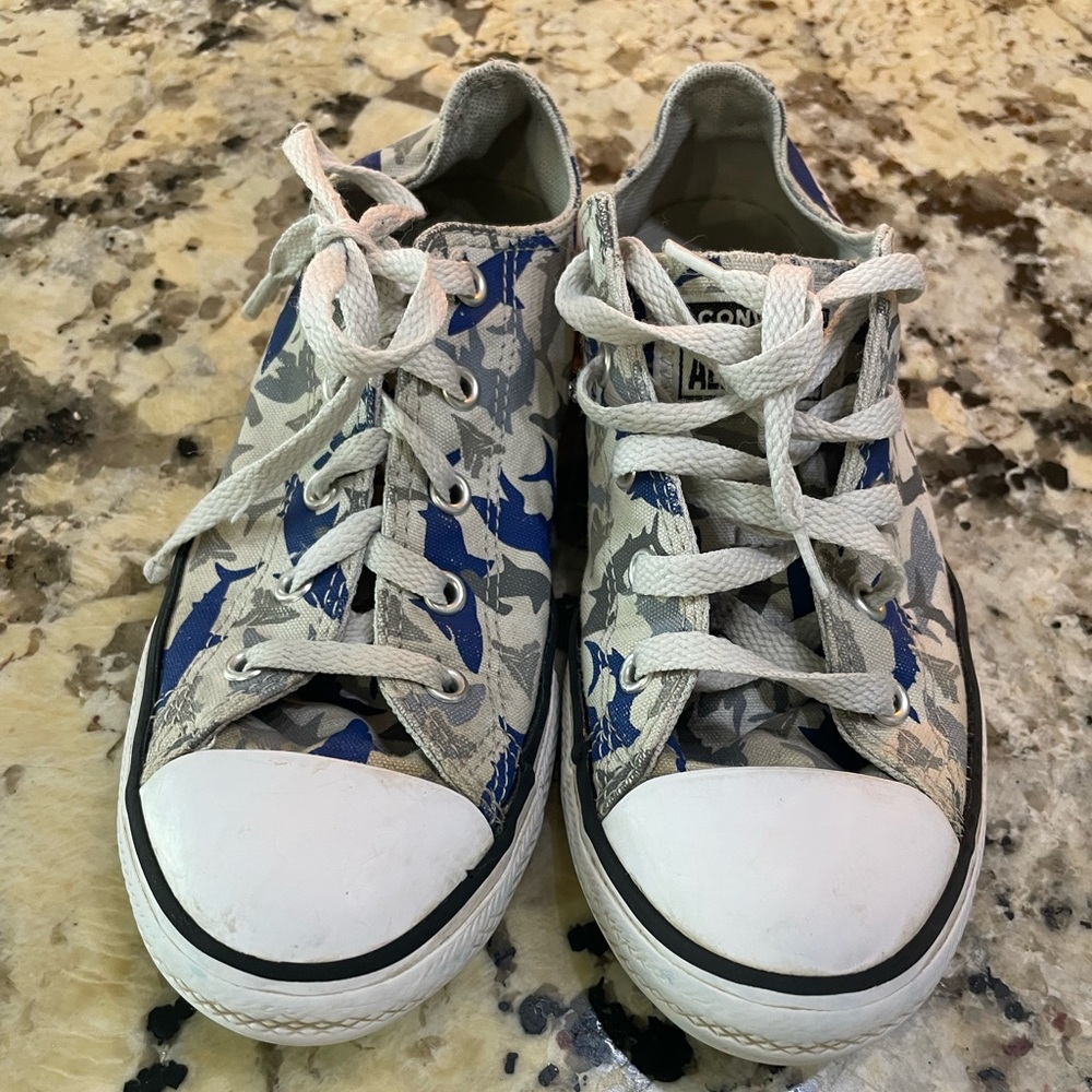 Youth size 3 Converse shoes